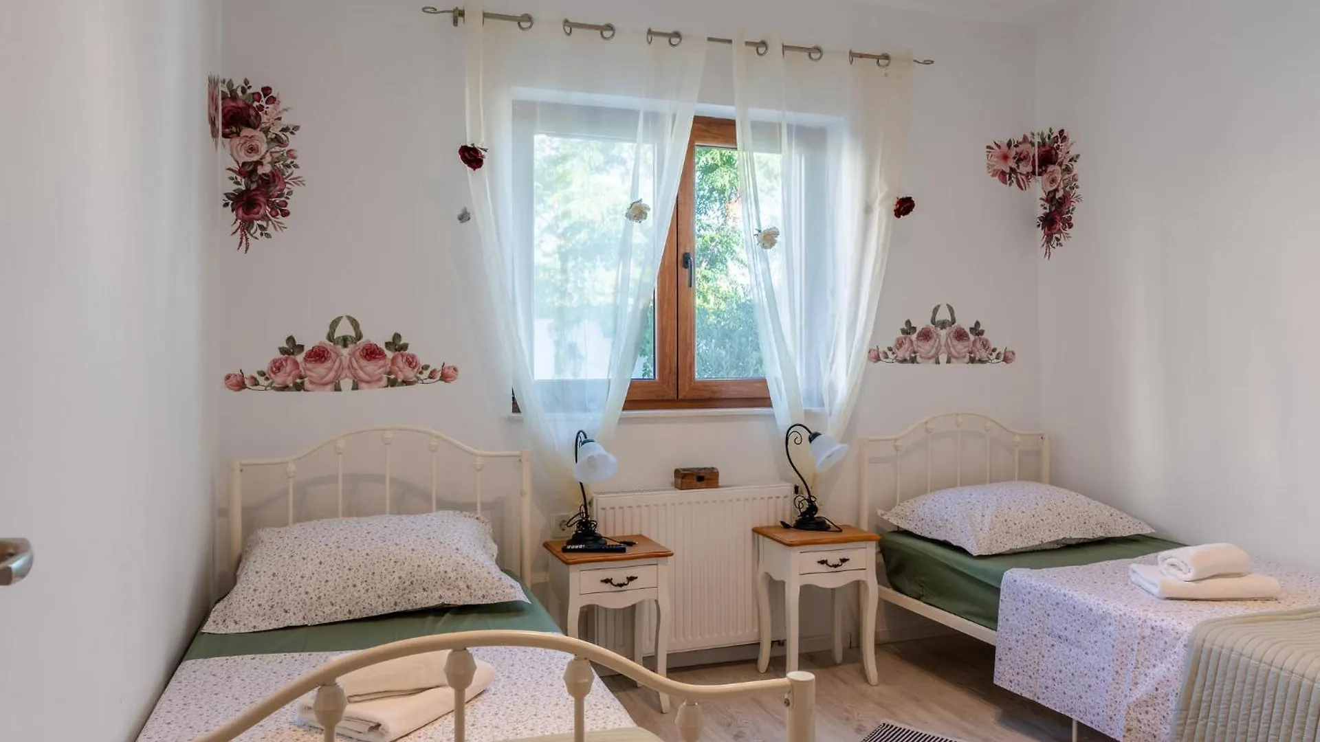 Pet Friendly Home In Vrsi With Wifi Holiday home