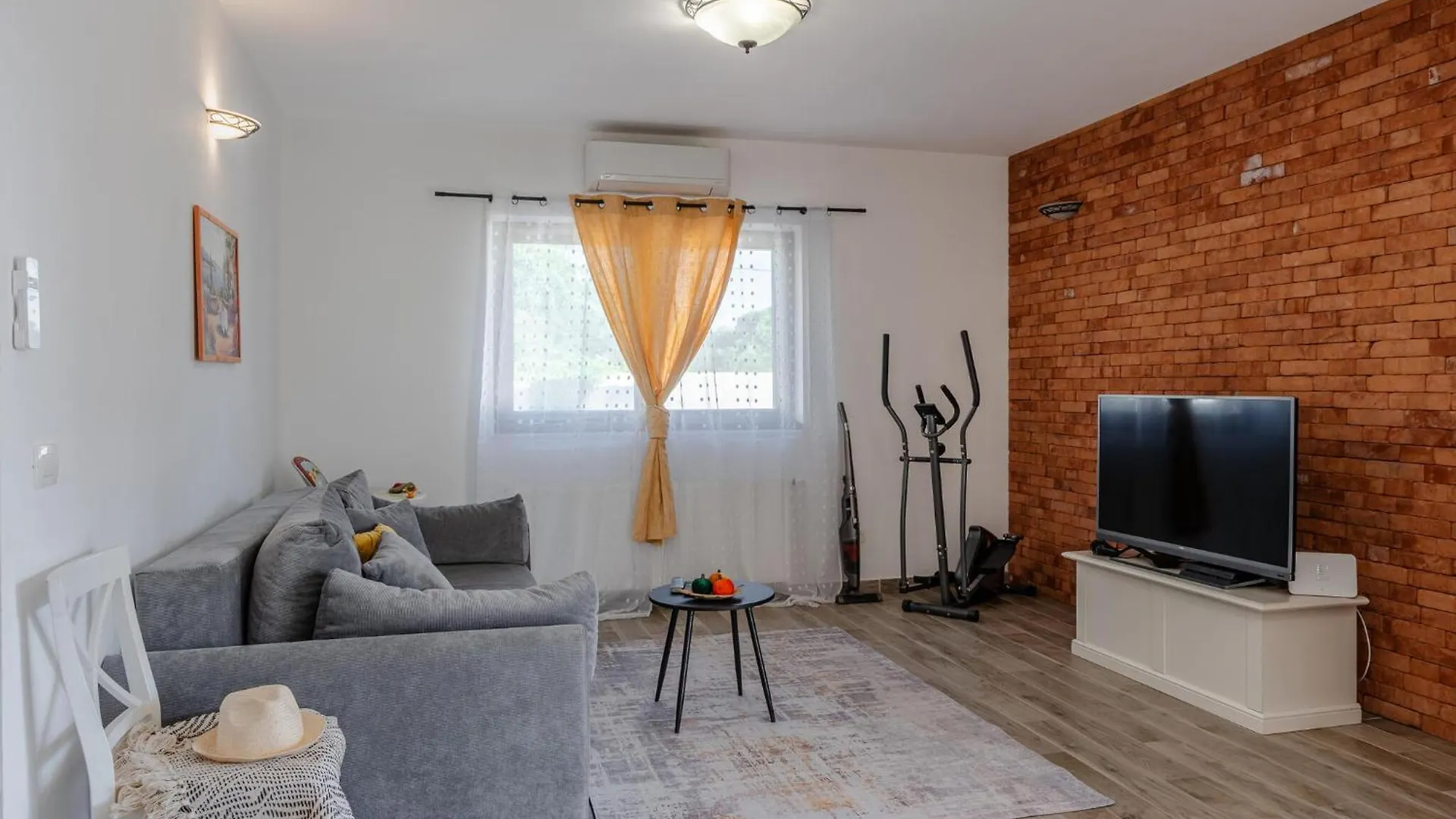 Pet Friendly Home In Vrsi With Wifi 0*,