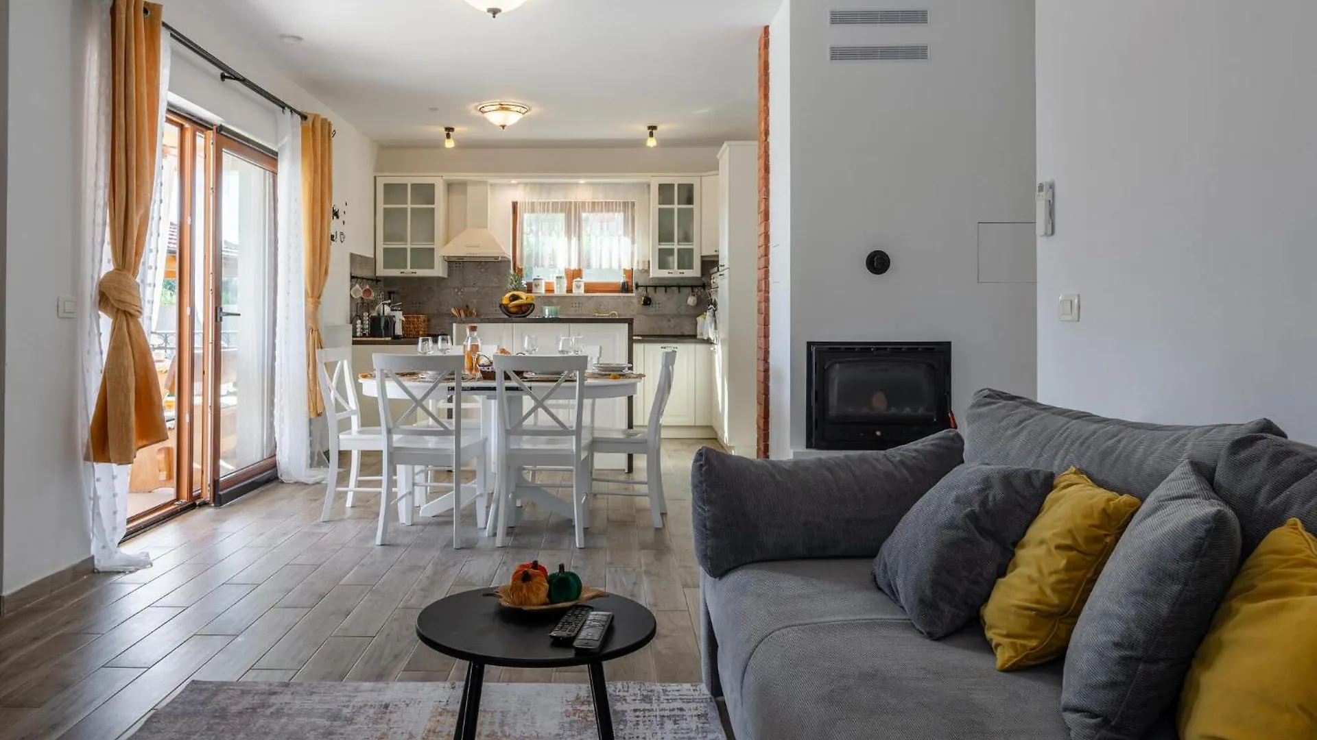 Pet Friendly Home In Vrsi With Wifi 0*,